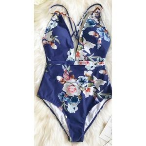 NWT Cupshe blue floral bathing swim suit